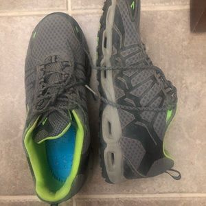 Columbia sz 10 men’s hiking shoes